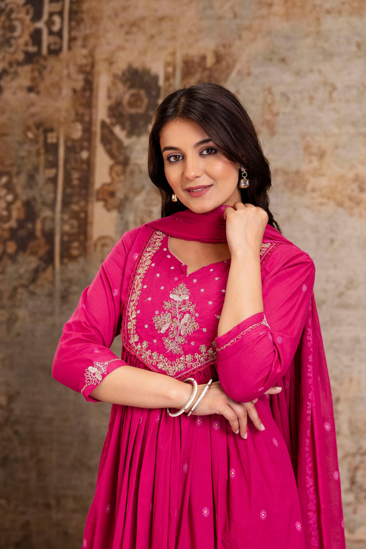 Poshart Handwork Zari Kurta Pant Duptta Set