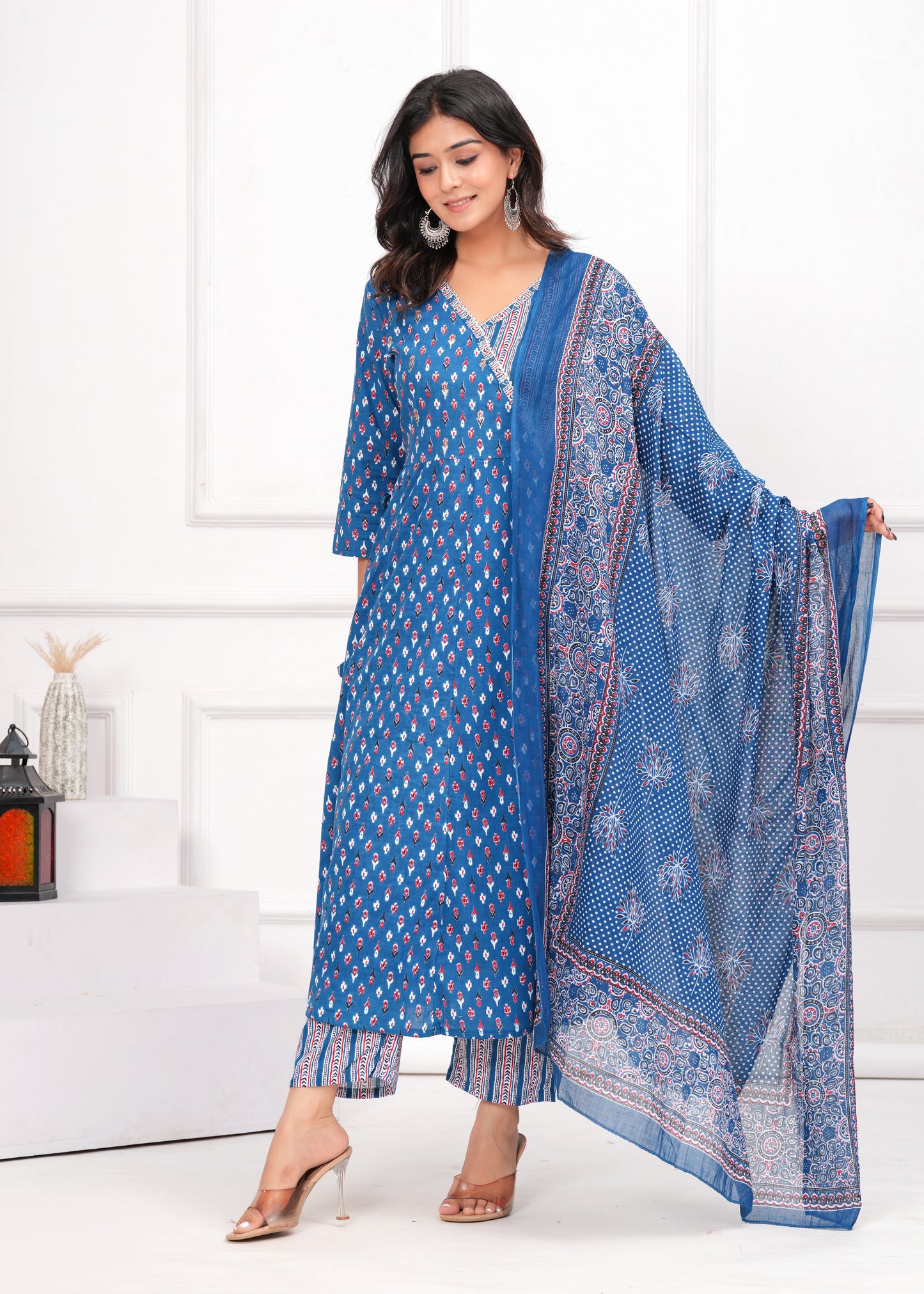 Poshart Teel Blue Kurta Set With Zari Work
