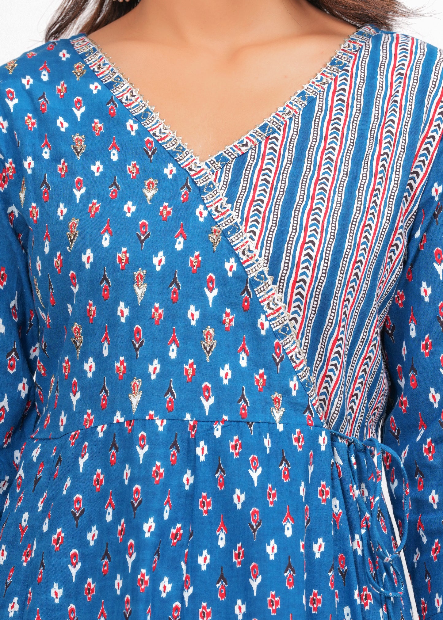 Poshart Teel Blue Kurta Set With Zari Work