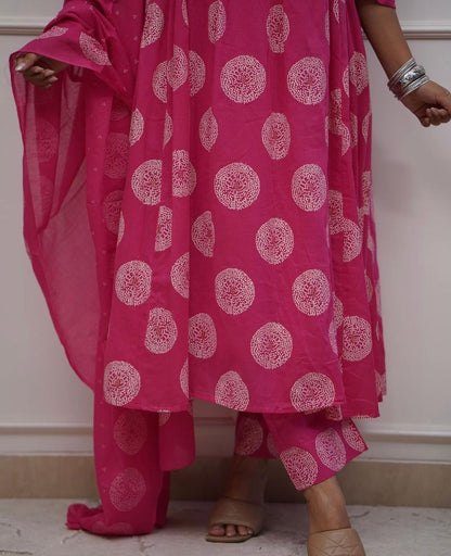 PoshArt Pink Bandhej A-Line Kurta Set With Dupatta