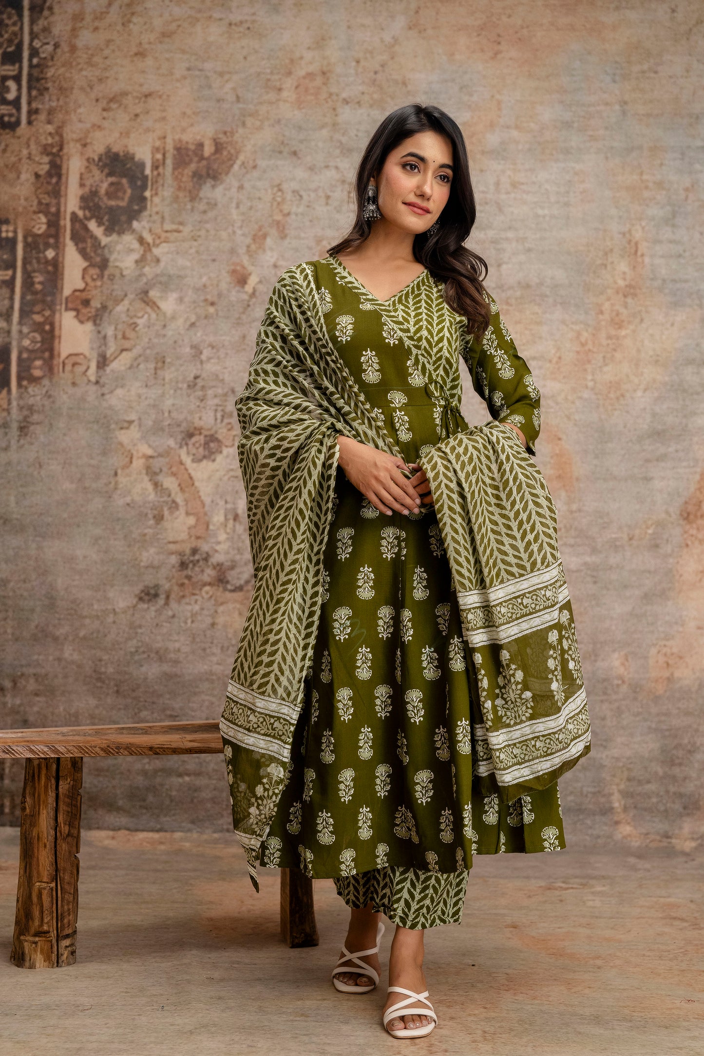 PoshArt Printed Reyon Kurta Pant Duptta Set.