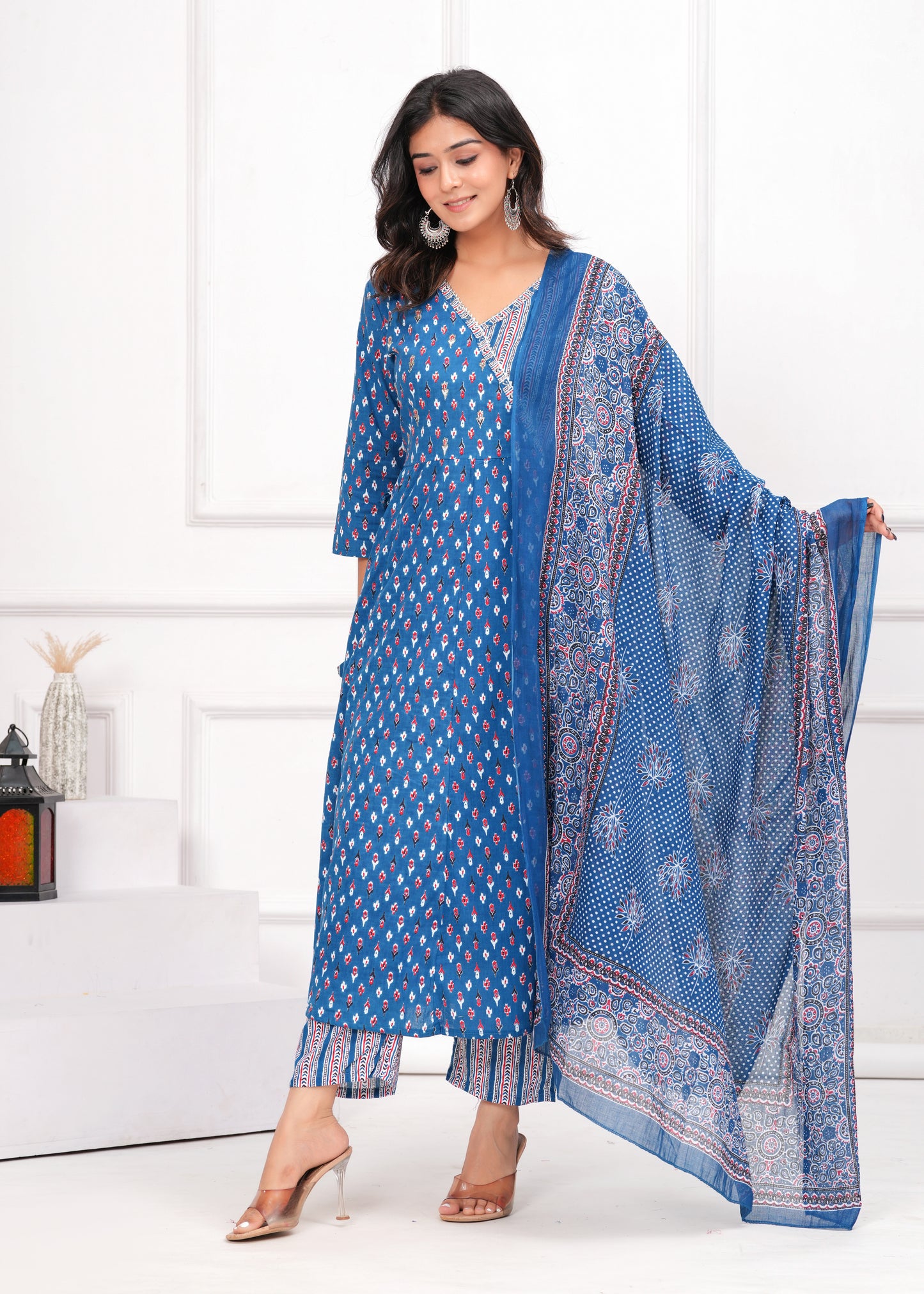 Poshart Steel Blue Kurta Set With Zari Work