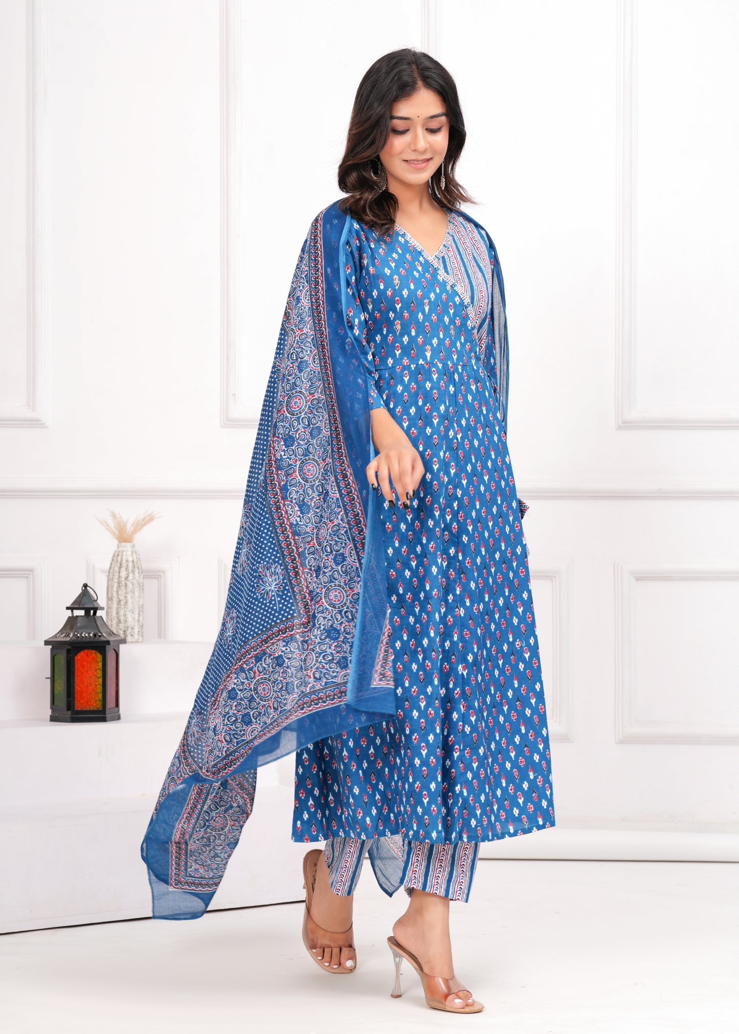 Poshart Steel Blue Kurta Set With Zari Work