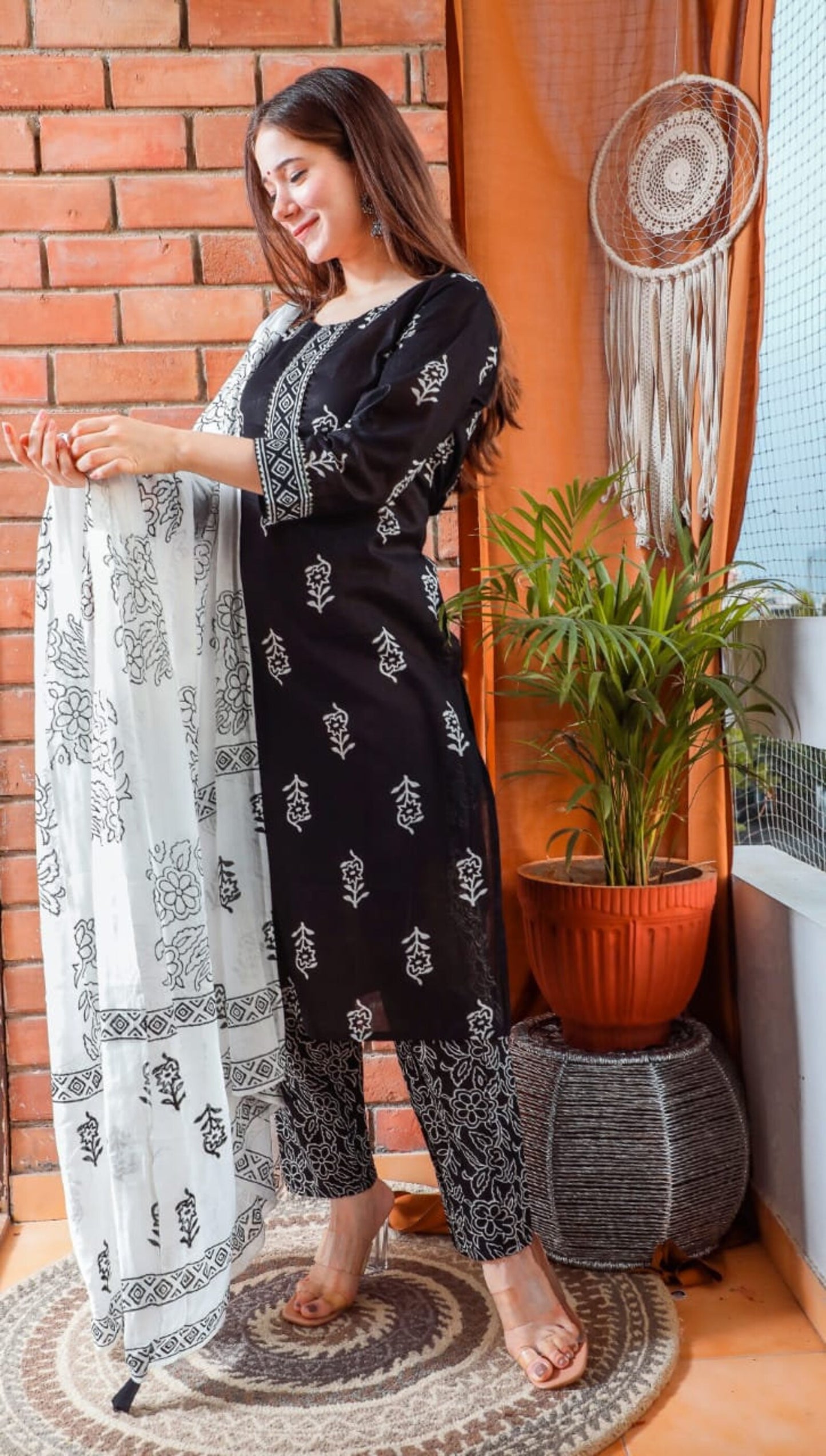 PoshArt Black And White Kurti Pant Duptta