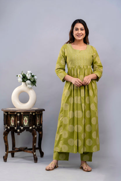 PoshArt Green Bandhej A-Line Kurta Set With Dupatta